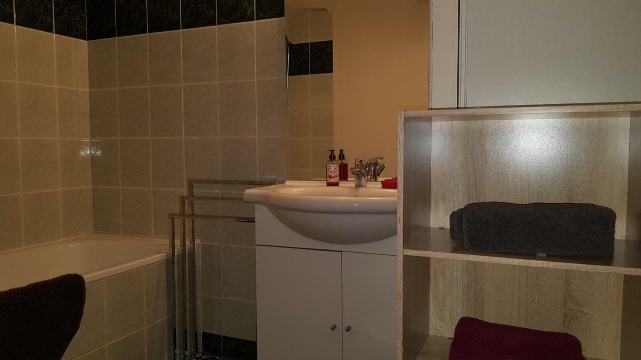 Appartement T3 A Belley Au Calme Avec Jardin Privatif Exteriör bild